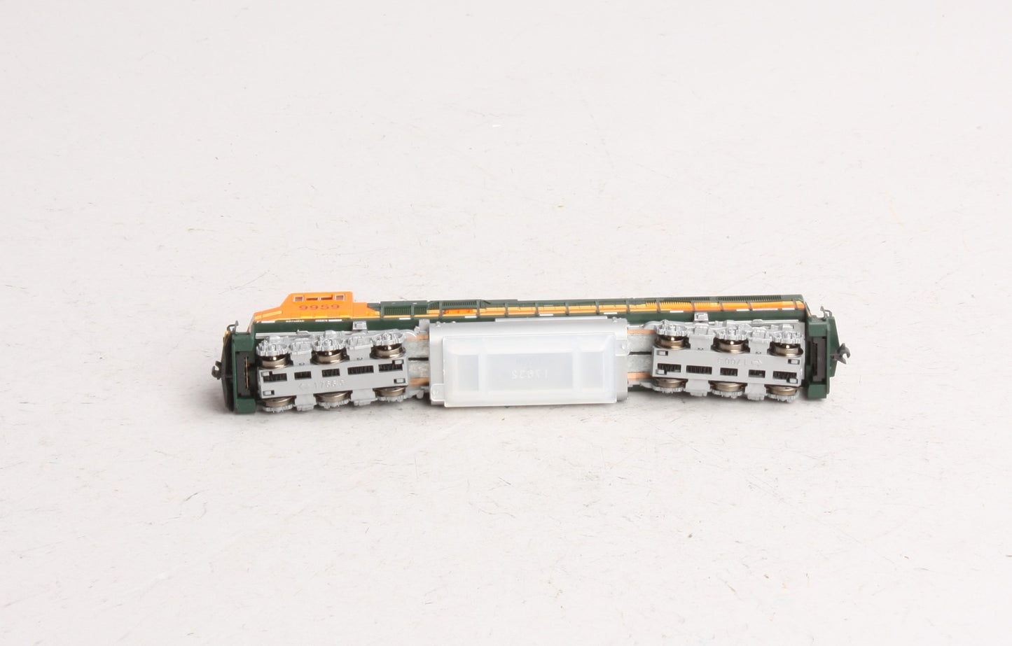 Kato 176-6402 N Scale BNSF SD-70 MAC Diesel Locomotive #9959