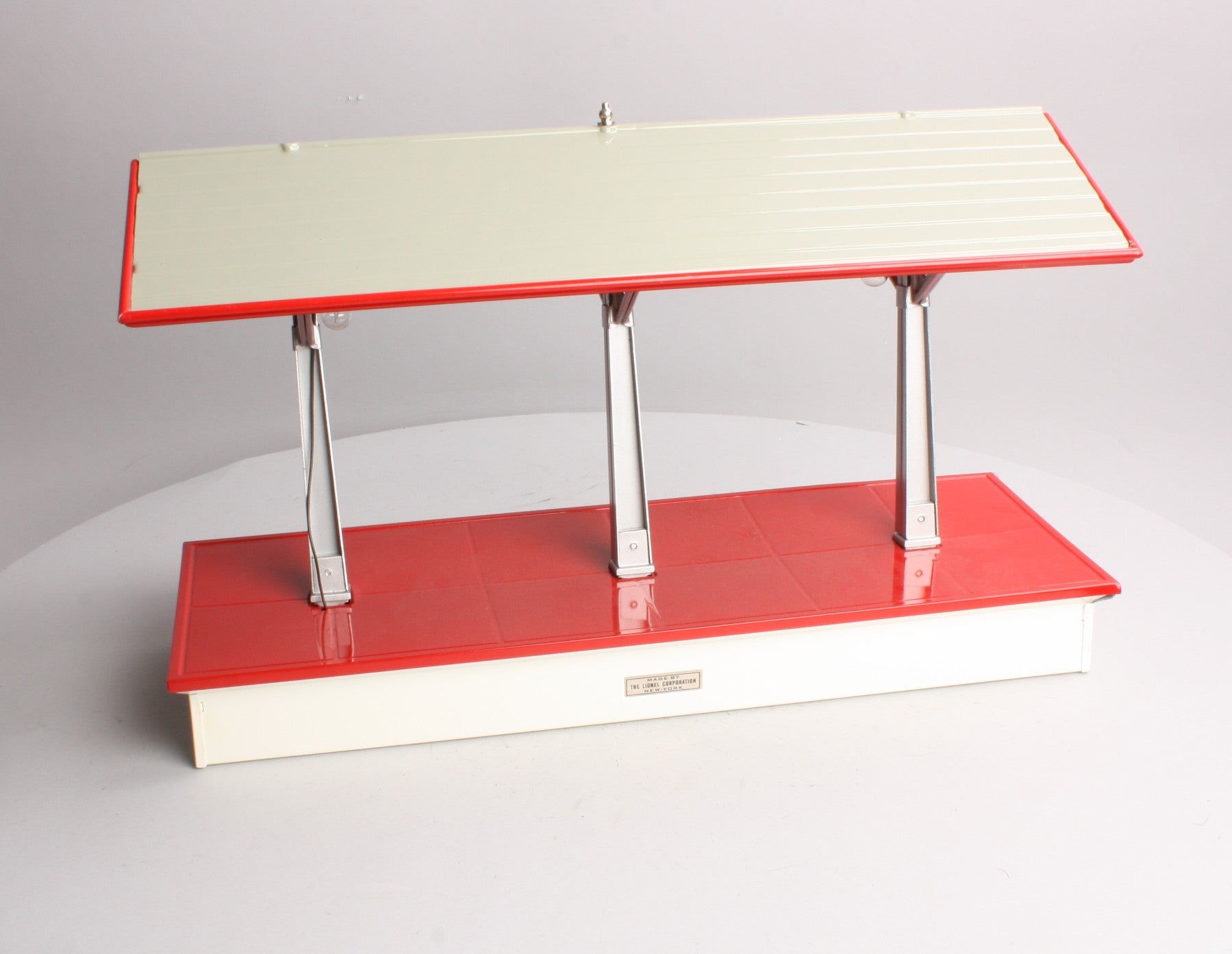 MTH 11-90007 #155 White/Red Freight Shed