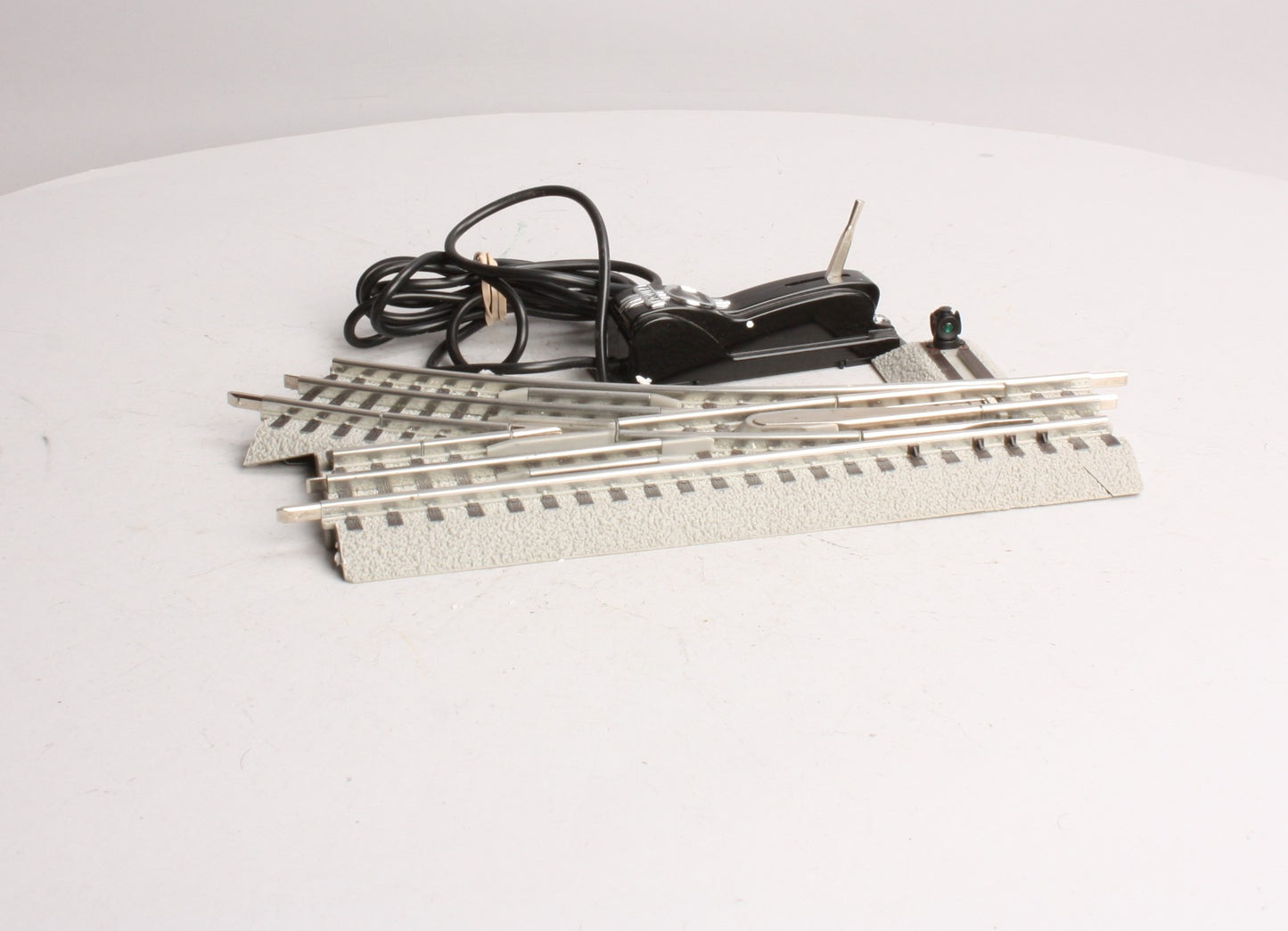Lionel 6-12046 O Gauge O36 FasTrack Right Hand Remote-Control Switch Turnout