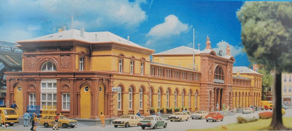 Kibri 9373 HO Station "Bonn"