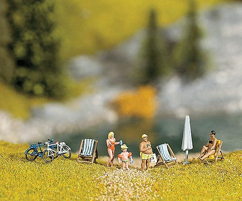 Noch 11732 At The Lake Scene