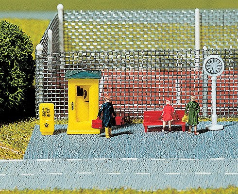 Noch 33610 Telephone booth set w/fig