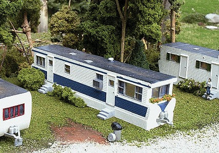 NuComp Miniatures 871011 HO Mobile Home 50's Kit