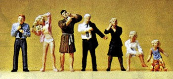 Preiser 10388 HO People Dressing Figures (Set of 7)