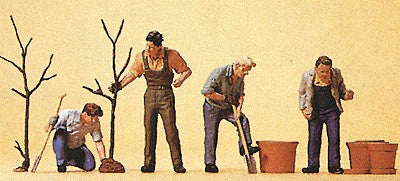 Preiser 10466 HO Men Planting Trees Figures (Set of 4)