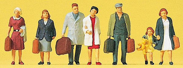 Preiser 10505 HO Walking Passengers Figures with Luggage (Set of 7)