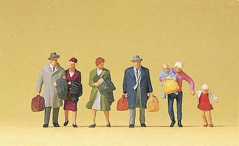 Preiser 10511 HO Walking Passengers Figures (Set of 7)