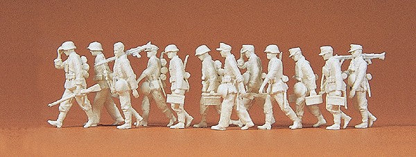 Preiser 16557 HO Advancing Grenadiers w/MG Plastic Figure Kit (Set of 12)