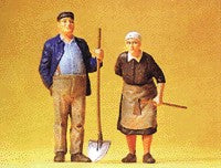 Preiser 45071 G Farmer & His Wife Figures (Set of 2)