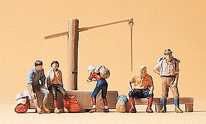 Preiser 79161 N People Resting By Village Fountain Figures (Set of 5)