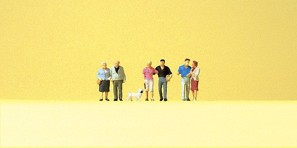 Preiser 79209 N Couples & Dog Figures (Set of 7)
