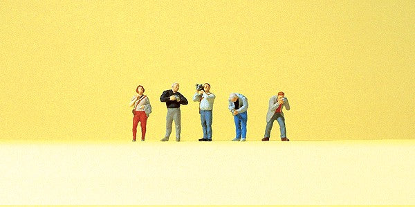 Preiser 79210 N Working Railfans Figures (Set of 5)