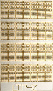 The N Scale Architect 30037 Z Laser-Cut Wood Two-Layer Pallets (Pack of 28)