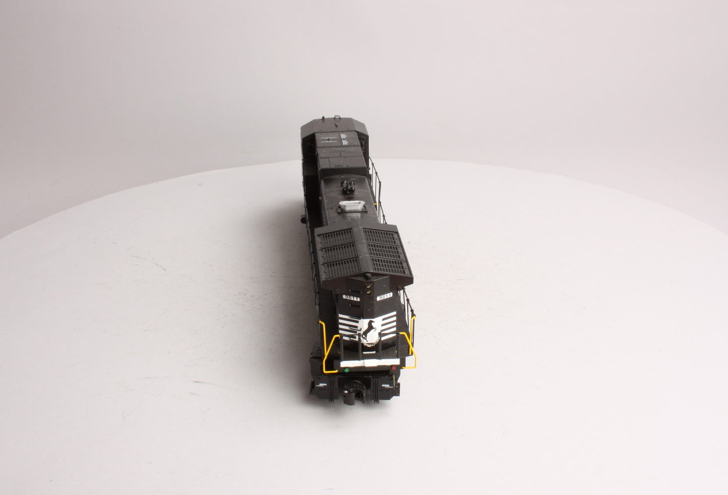 Lionel 6-28300 NS Dash 9 Non-Powered Diesel Locomotive #9811