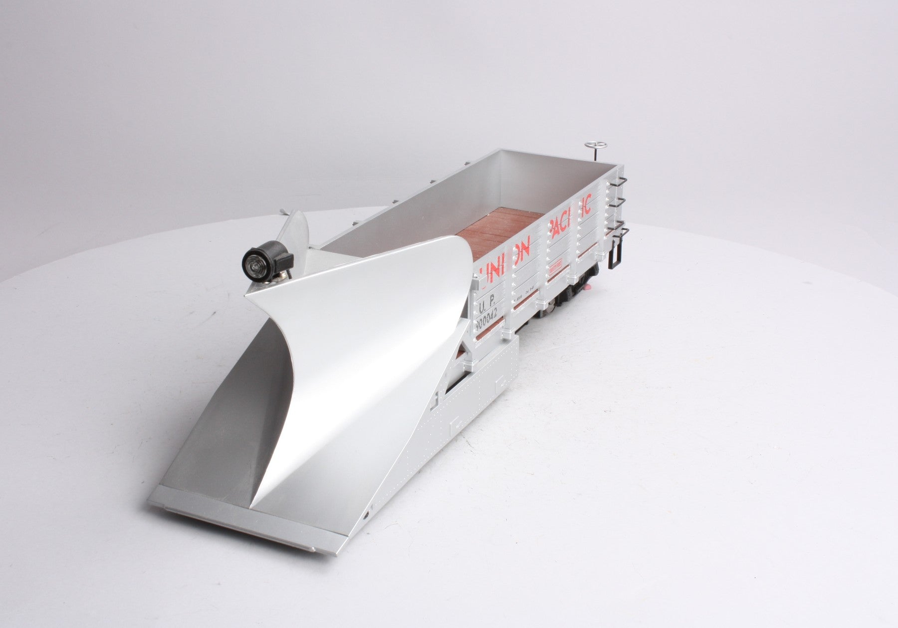 Aristo-Craft 46710 G Union Pacific Wedge Snow Plow