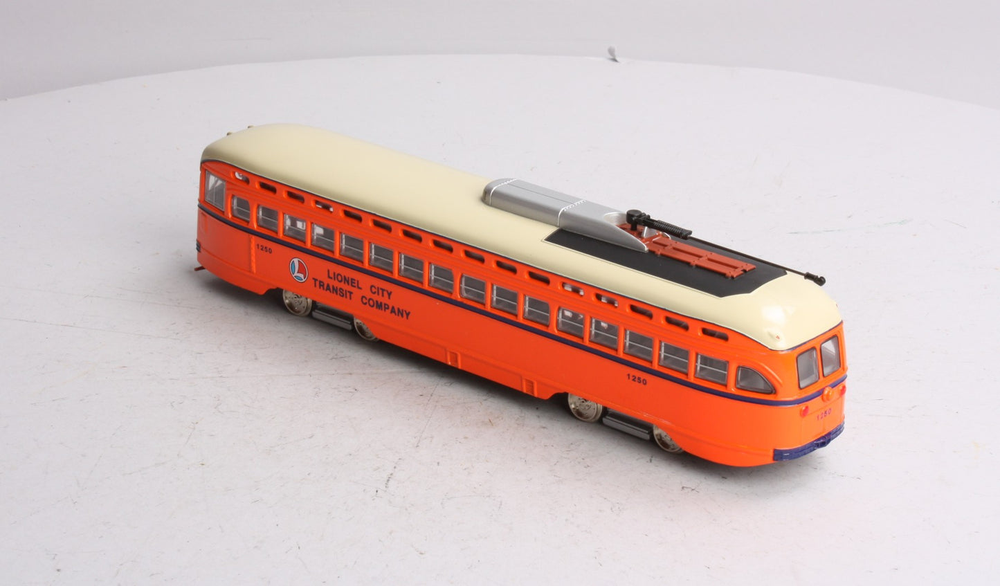 Corgi 55004 1:50 Lionel City Transit Company PCC Street Car # 1250
