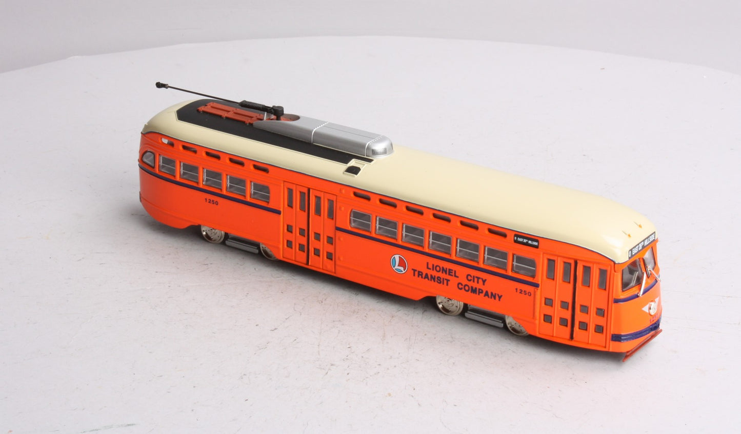 Corgi 55004 1:50 Lionel City Transit Company PCC Street Car # 1250