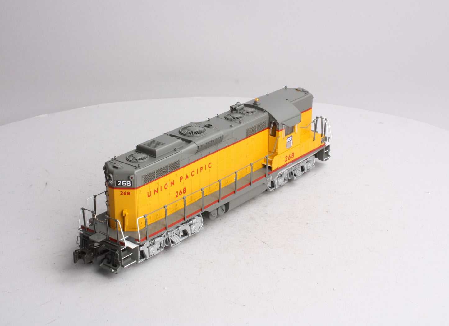 Lionel 6-34744 Union Pacific Non-Powered Scale GP9 Diesel Locomotive #268
