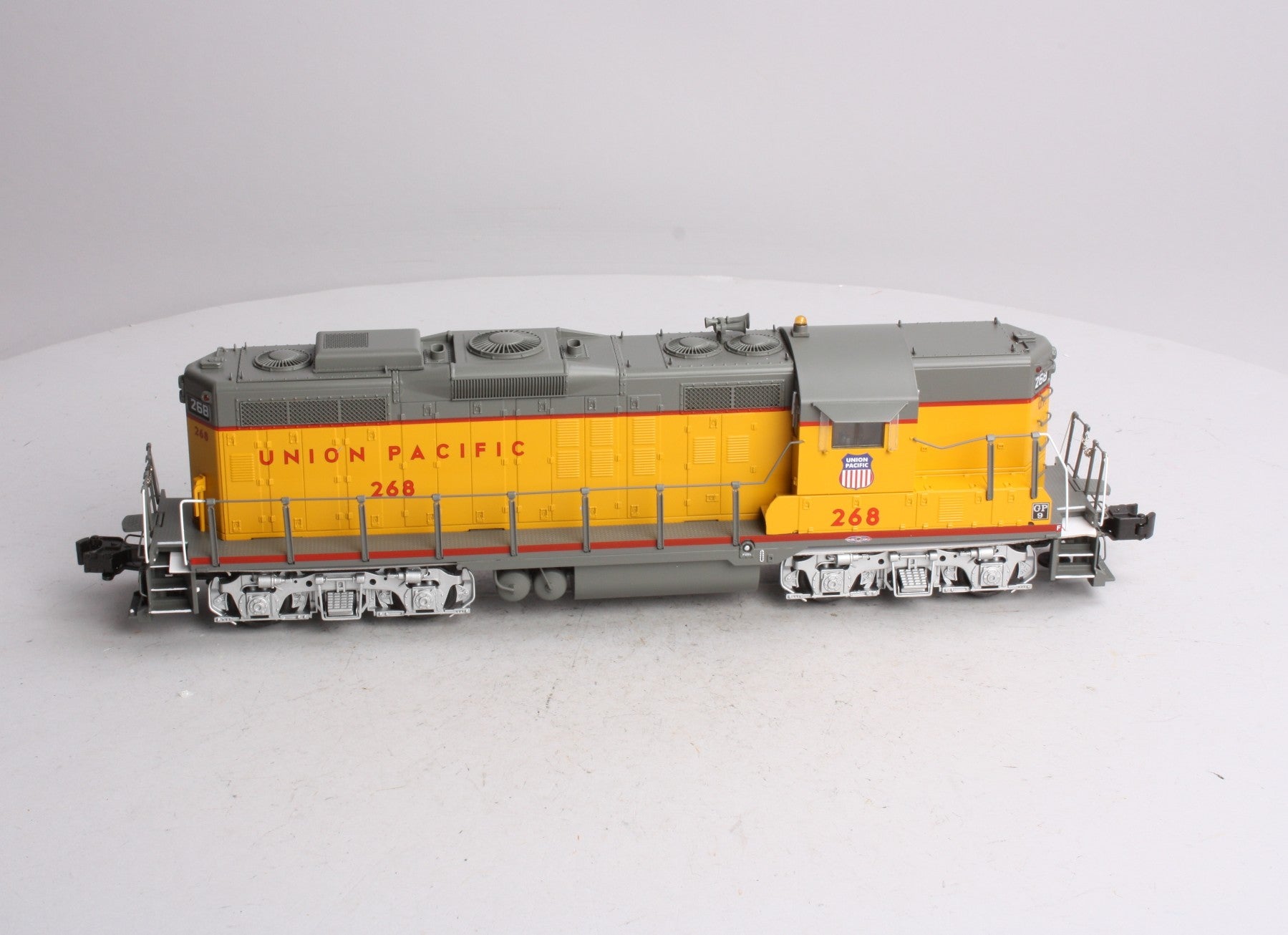 Lionel 6-34744 Union Pacific Non-Powered Scale GP9 Diesel Locomotive #268