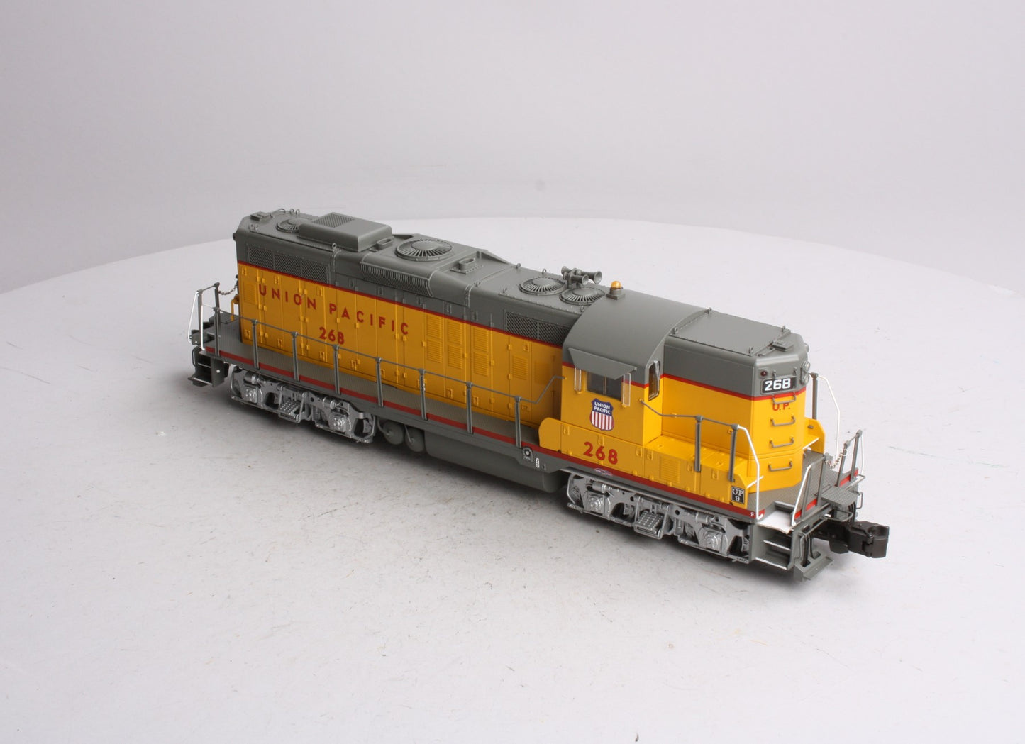 Lionel 6-34744 Union Pacific Non-Powered Scale GP9 Diesel Locomotive #268