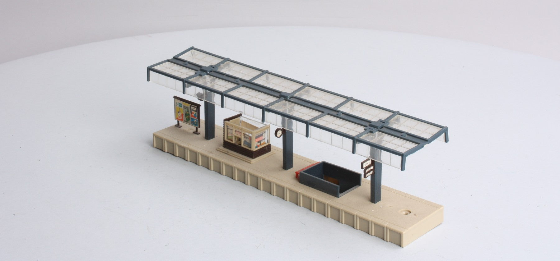Vollmer 3532 Passenger Station Platform 9.75