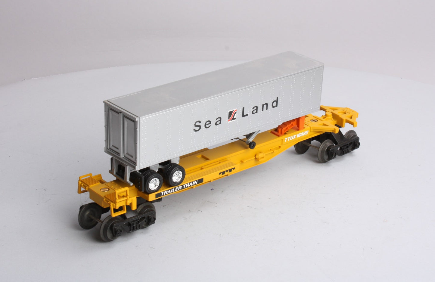 Lionel 6-16322 O TTUX Sealand Flatcar w/ Sealand Trailer