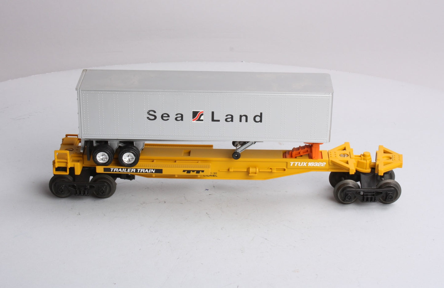 Lionel 6-16322 O TTUX Sealand Flatcar w/ Sealand Trailer