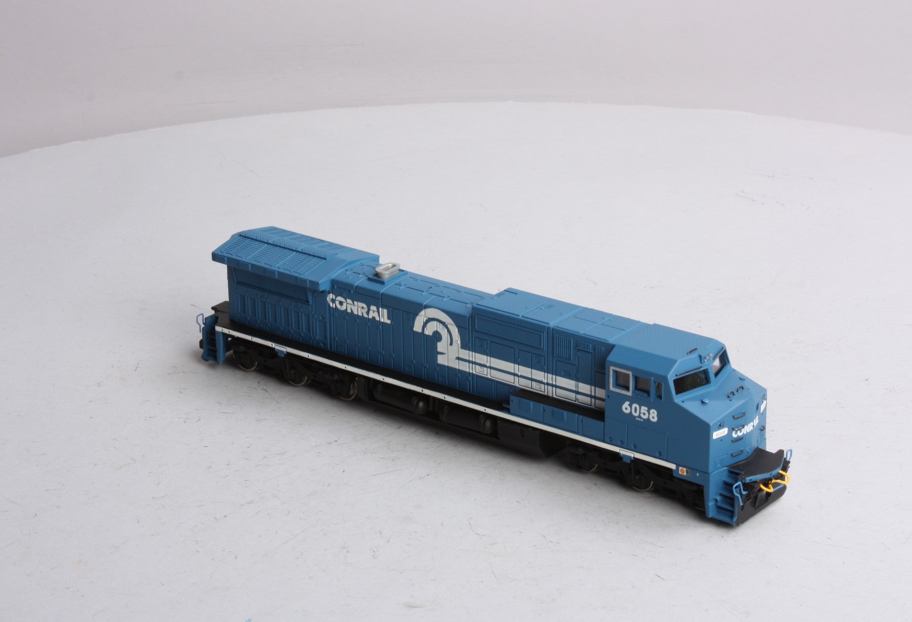 Bachmann 86008 HO Conrail GE Dash 8-40CW Wide Cab Diesel Locomotive #6058
