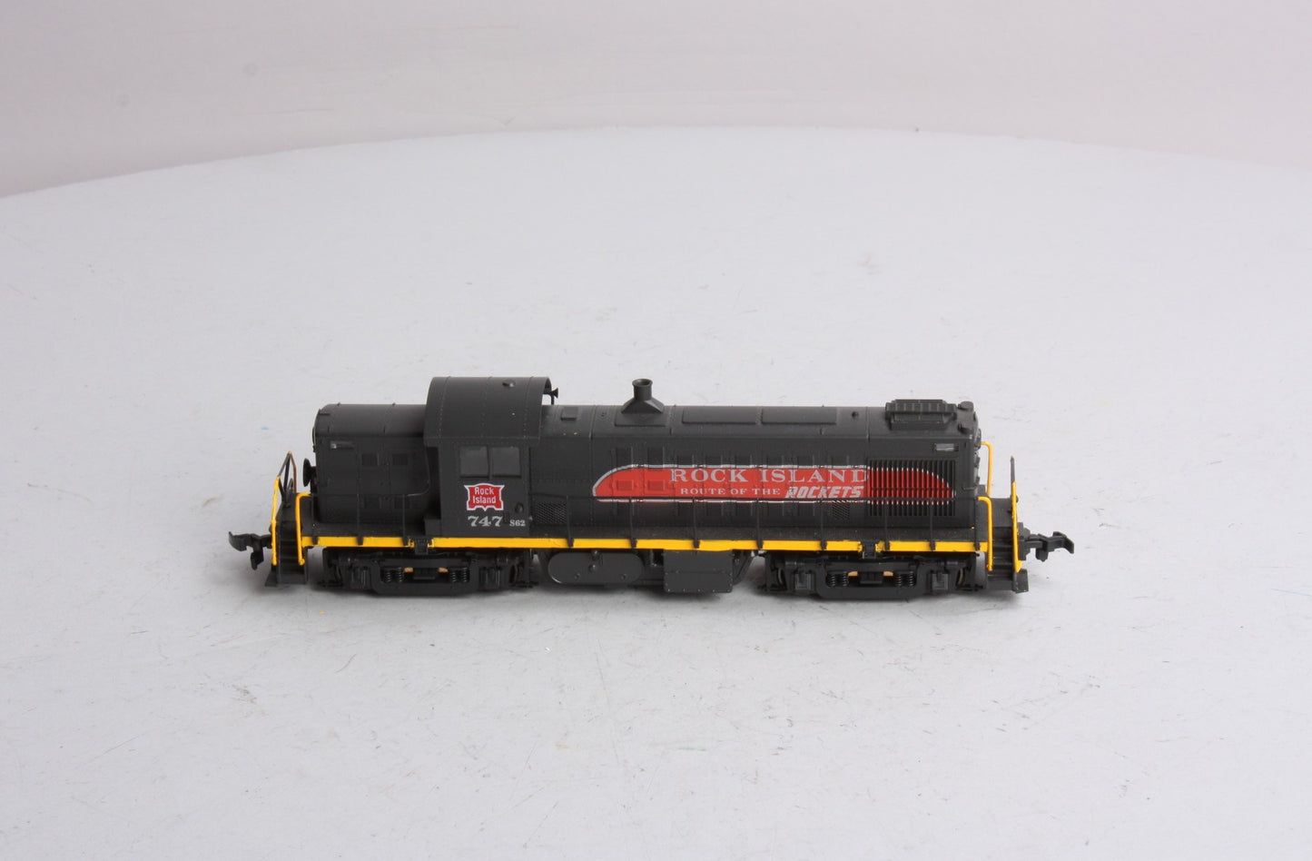Atlas 8102 HO Rock Island RS-1 Powered Diesel Locomotive
