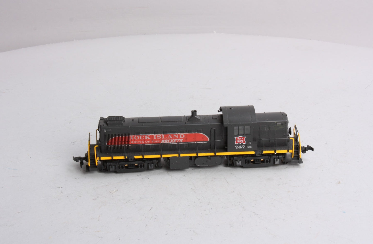 Atlas 8102 HO Rock Island RS-1 Powered Diesel Locomotive