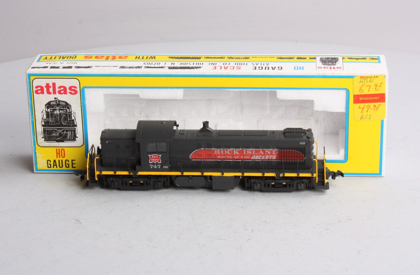 Atlas 8102 HO Rock Island RS-1 Powered Diesel Locomotive