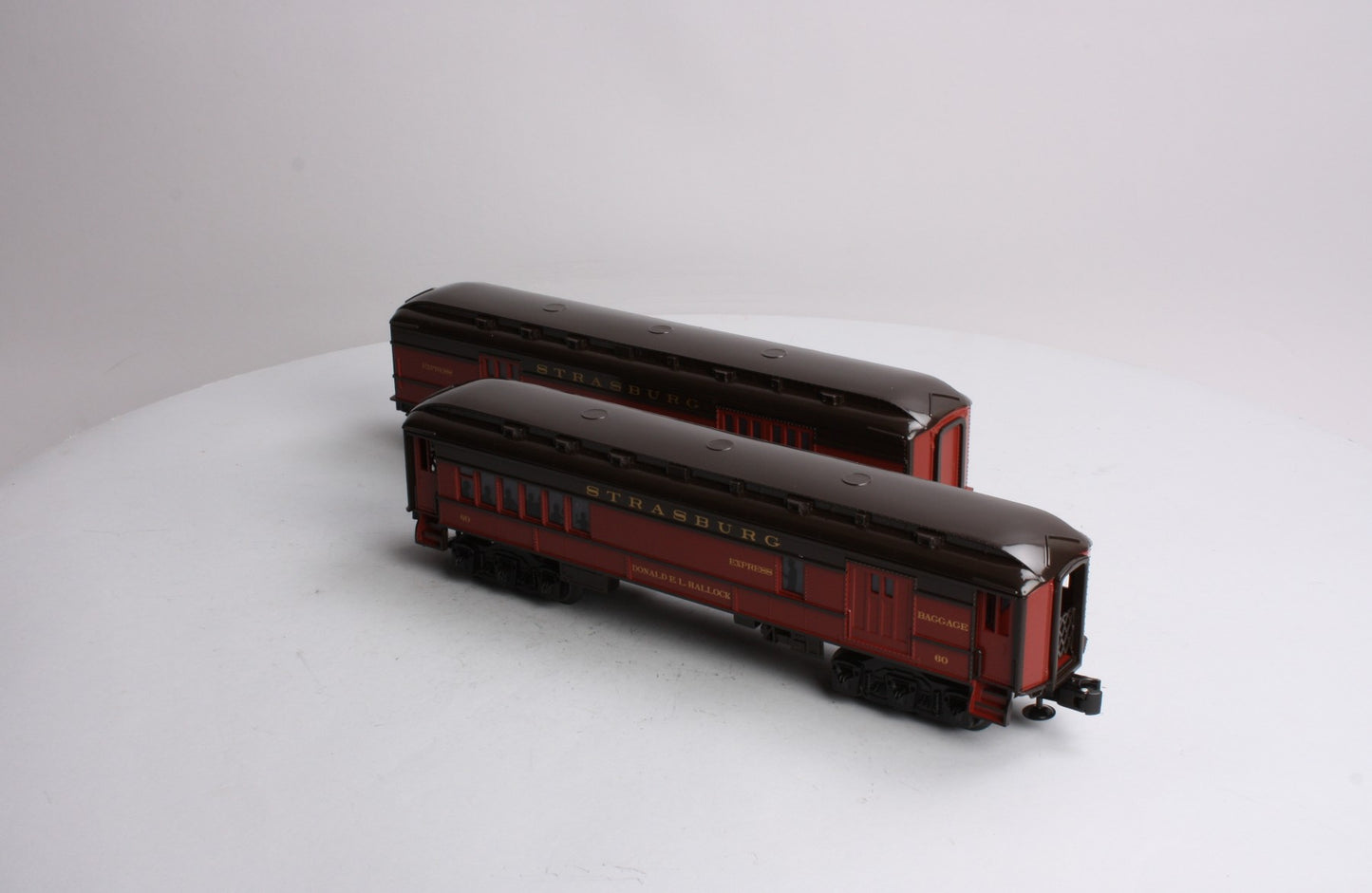 Lionel 6-35211 O Gauge Strasburg Passenger Car (Set of 2)