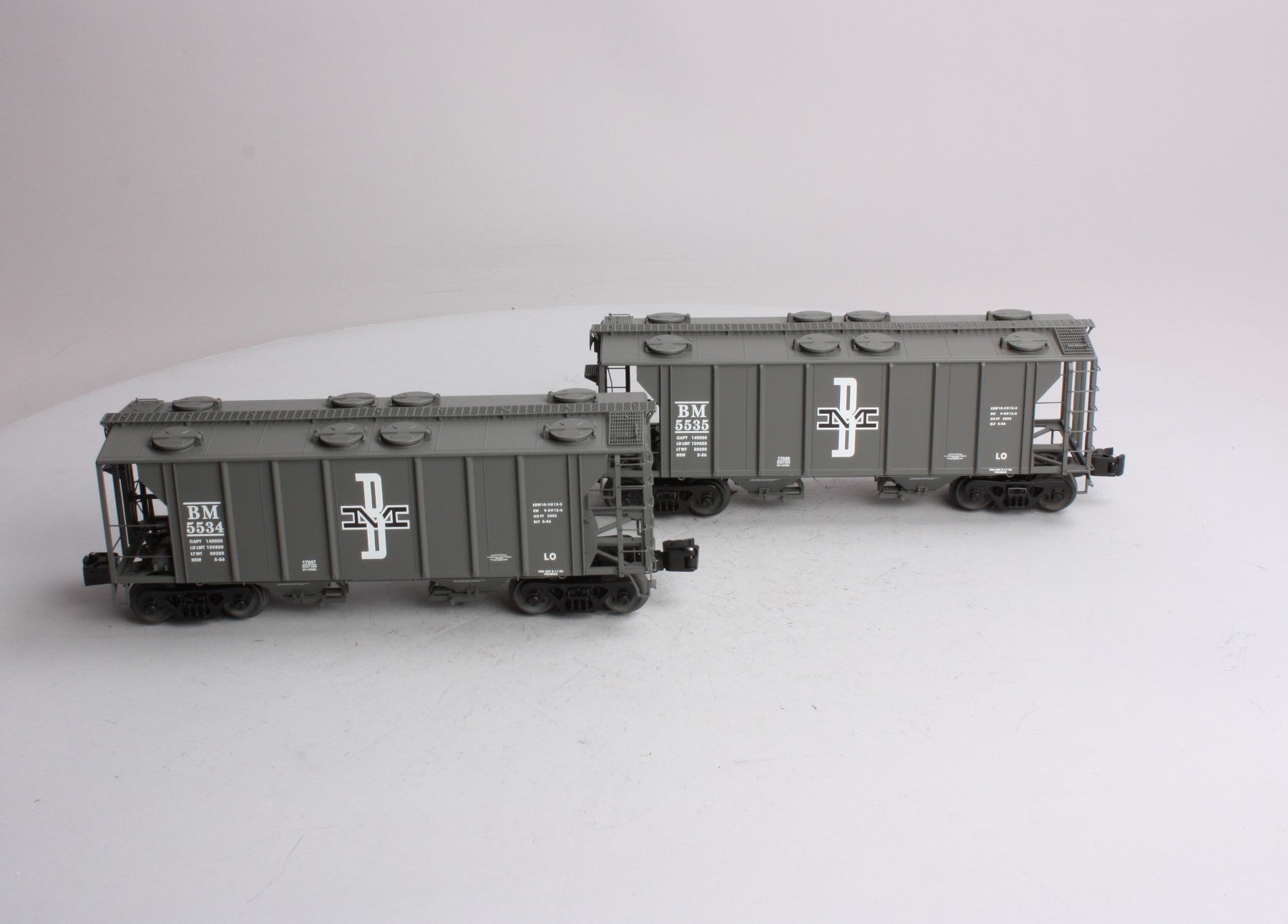 Lionel 6-11853 O Gauge Boston & Maine 2-Bay PS-2 Covered Hopper 2-Car Set