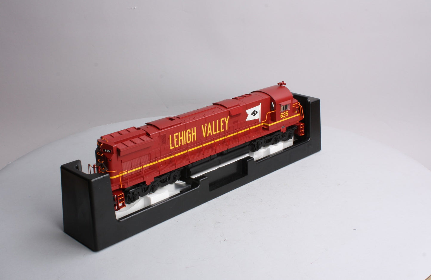 Atlas 1337-1 O Lehigh Valley C628 Powered Diesel Locomotive w/TMCC #635