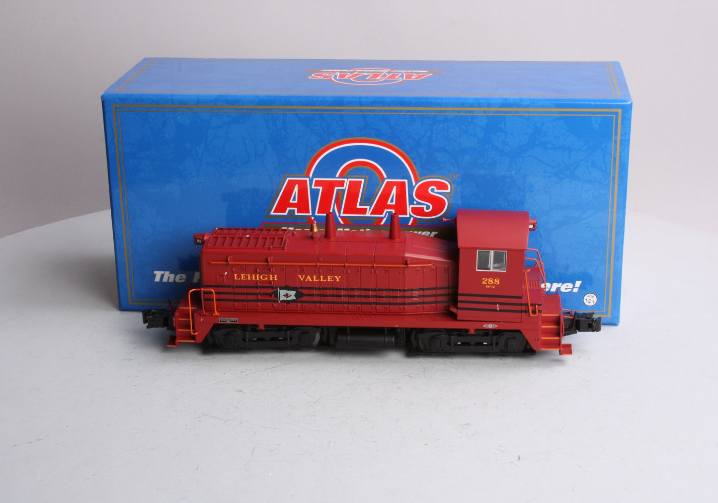 Atlas 30130042 O Lehigh Valley SW-9 Locomotive with TMCC #288 - 3-Rail