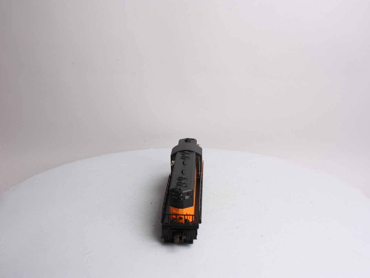 Lionel 6-38305 Conventional Classics Milwaukee GP-7 Diesel Locomotive #2338