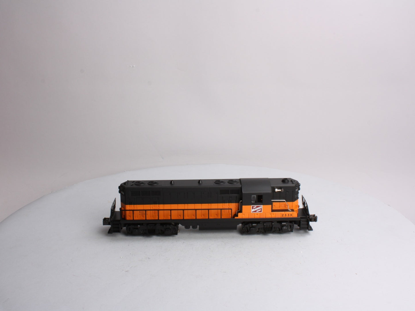 Lionel 6-38305 Conventional Classics Milwaukee GP-7 Diesel Locomotive #2338