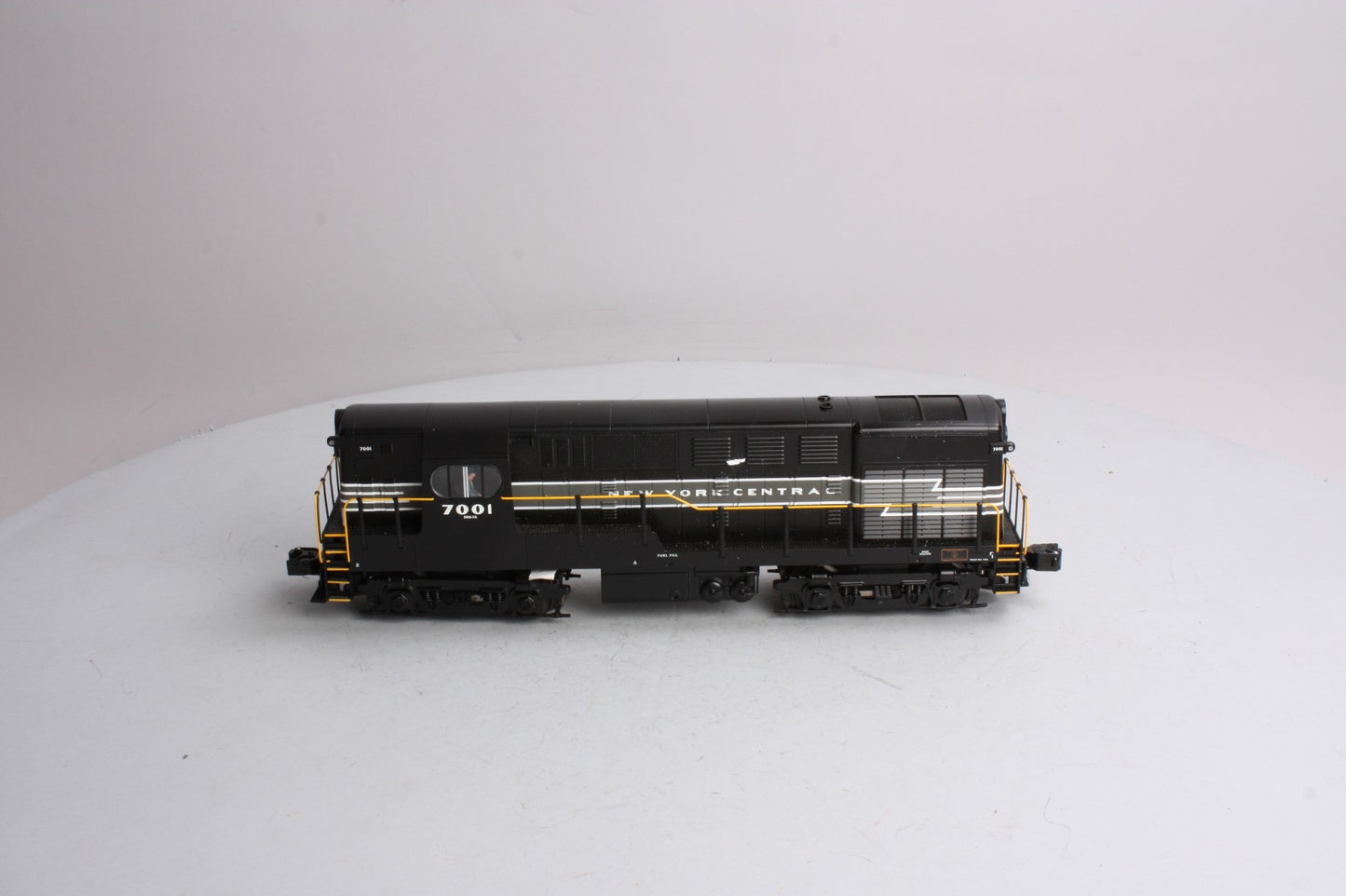 Lionel 6-18385 New York Central H16-44 Diesel Locomotive #7001