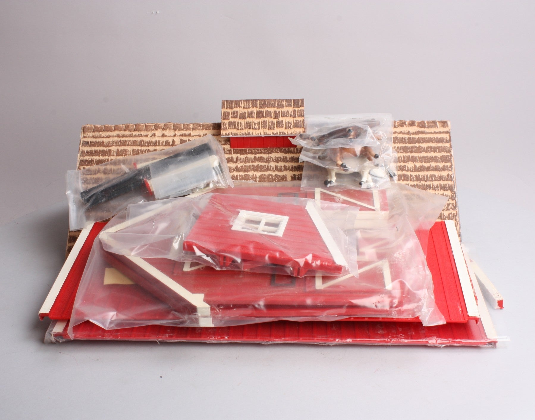 Aristo-Craft ART17107 G Scale Victorian Barn Building Kit