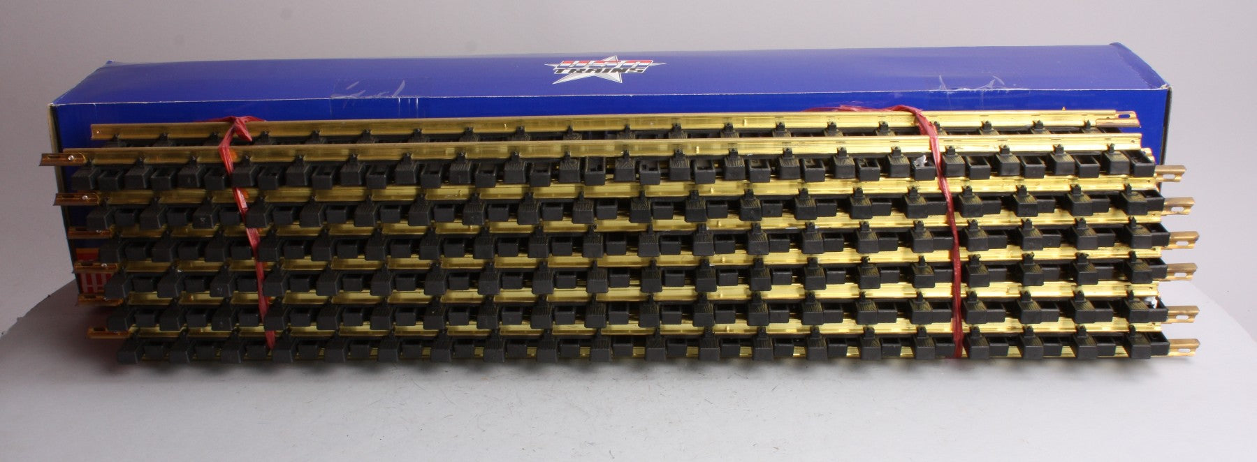 USA Trains R81060 G 24'' Brass Rail Straight Track (12)