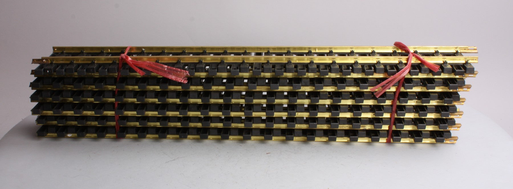 USA Trains R81060 G 24'' Brass Rail Straight Track (12)
