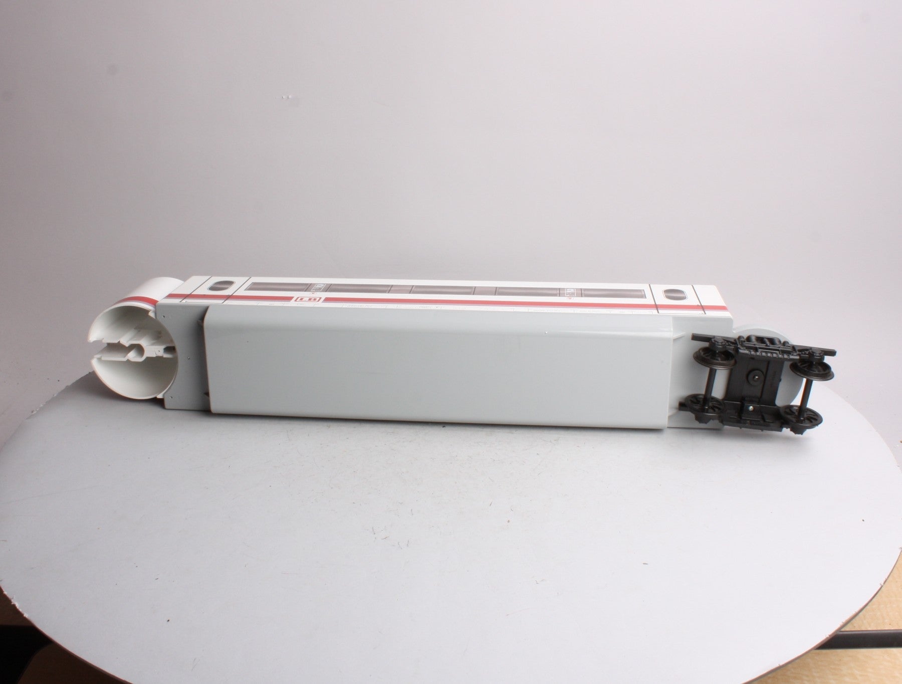 LGB 90953 G Scale LCE Articulated Passenger Car #2 – Trainz