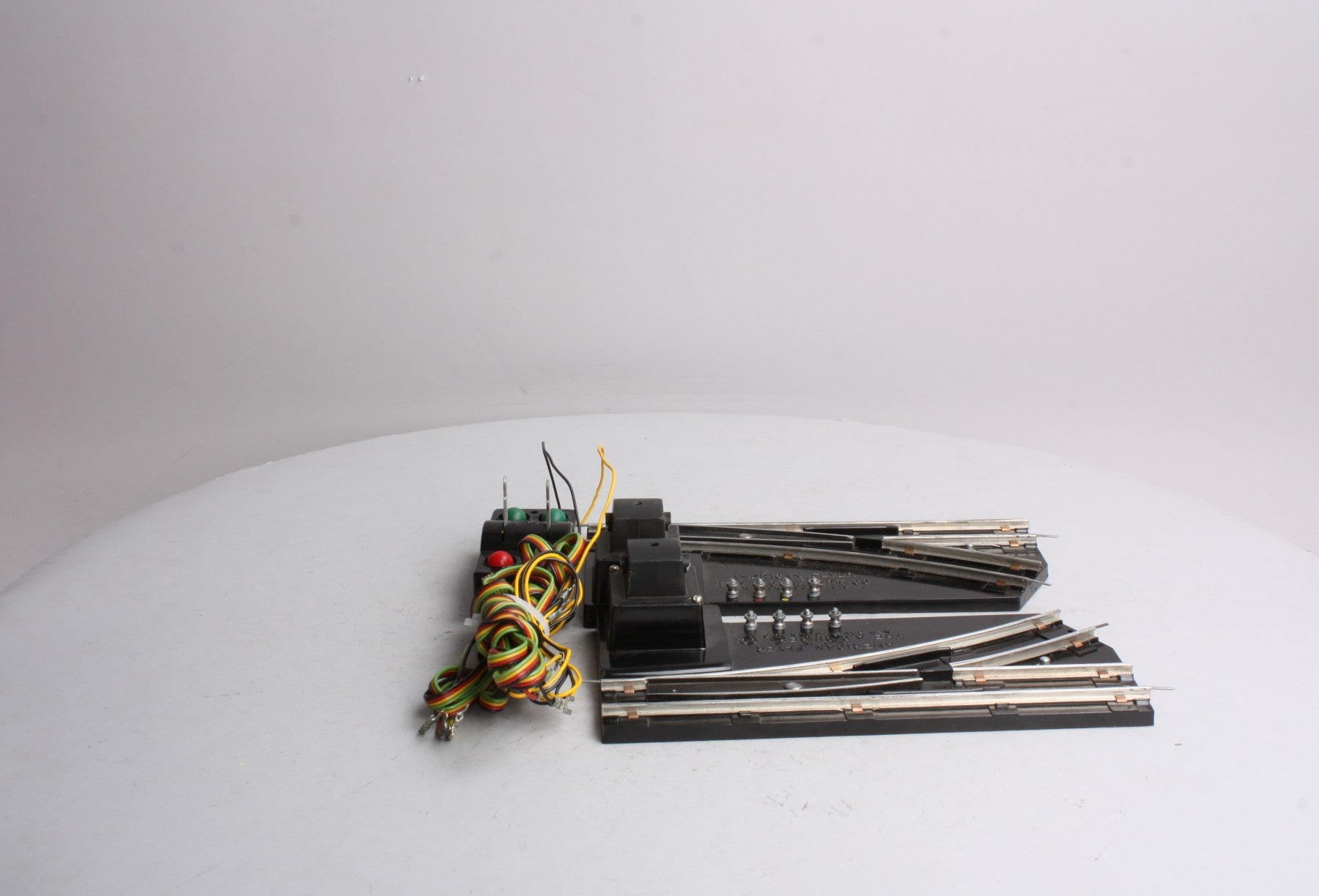 American Flyer 26742 Vintage S LH & RH Remote Switch Turnout Pair