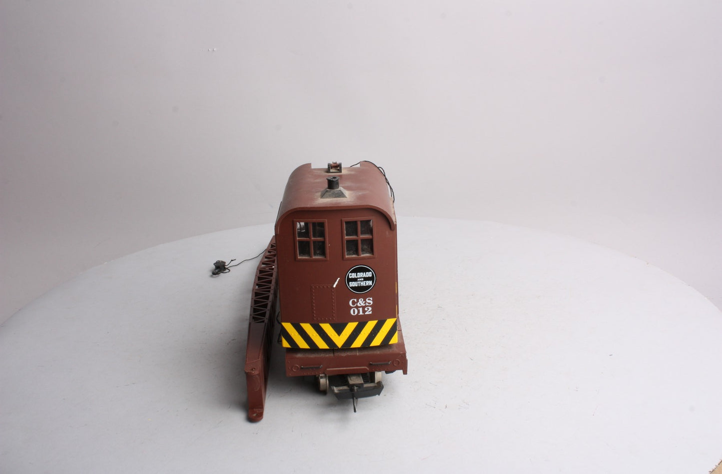 USA Trains 1867 G Gauge Colorado & Southern 25-Ton Crane with Metal Wheels