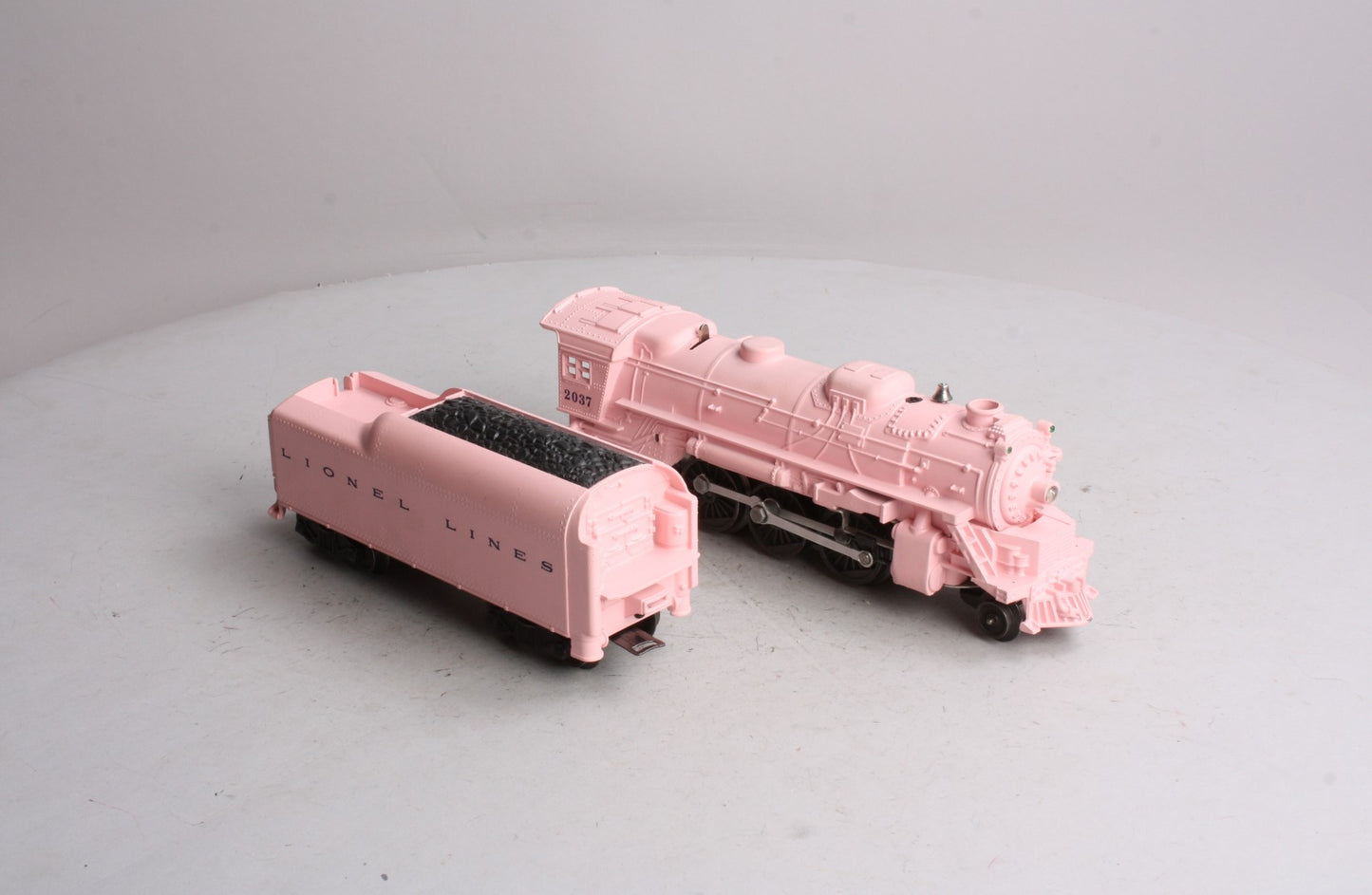 Lionel 2037-500 Vintage O Girls 2-6-4 Pink Steam Locomotive and Tender
