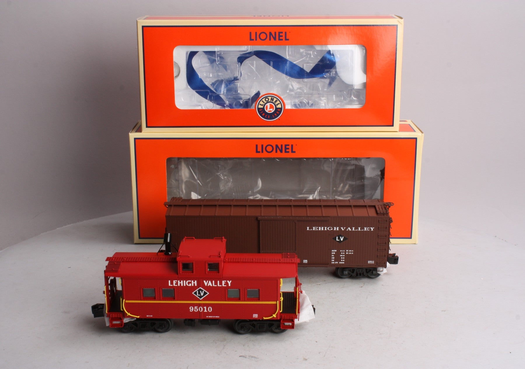 Lionel 6-27287 Lehigh Valley Caboose and Double Sheath Box