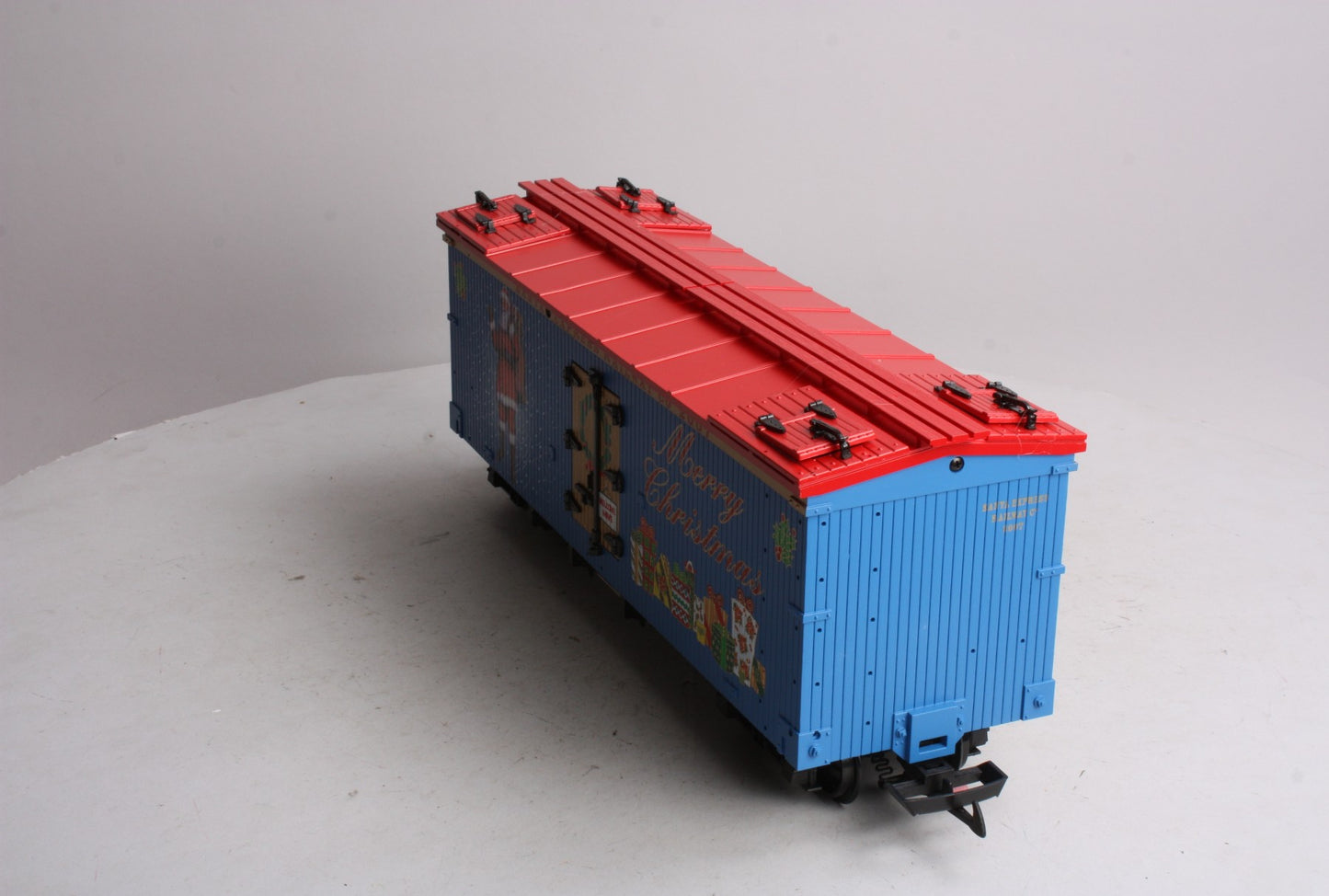 USA Trains R13025 G 2007 Christmas Reefer Car- Plastic Wheels
