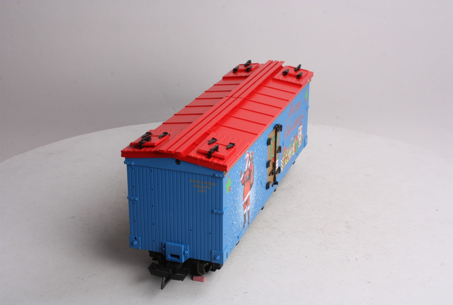 USA Trains R13025 G 2007 Christmas Reefer Car- Plastic Wheels