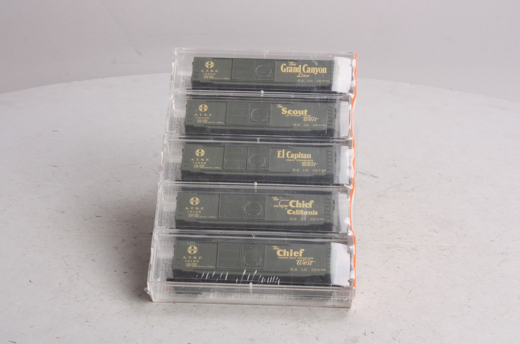 Micro-Trains 03400262 N ATSF Map & Slogan Series Boxcars (Pack of 5)