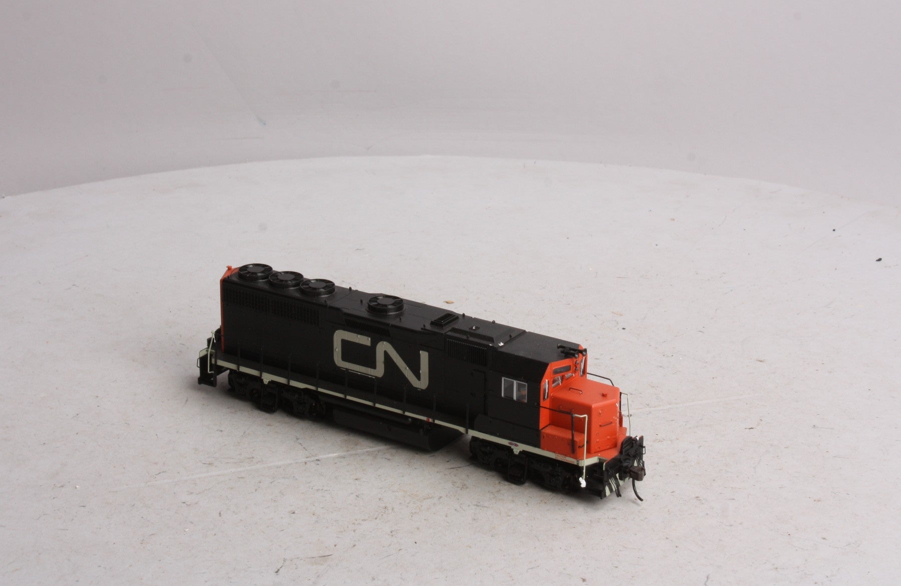 Atlas 8906 HO Scale Canadian National GP-40 Diesel Locomotive